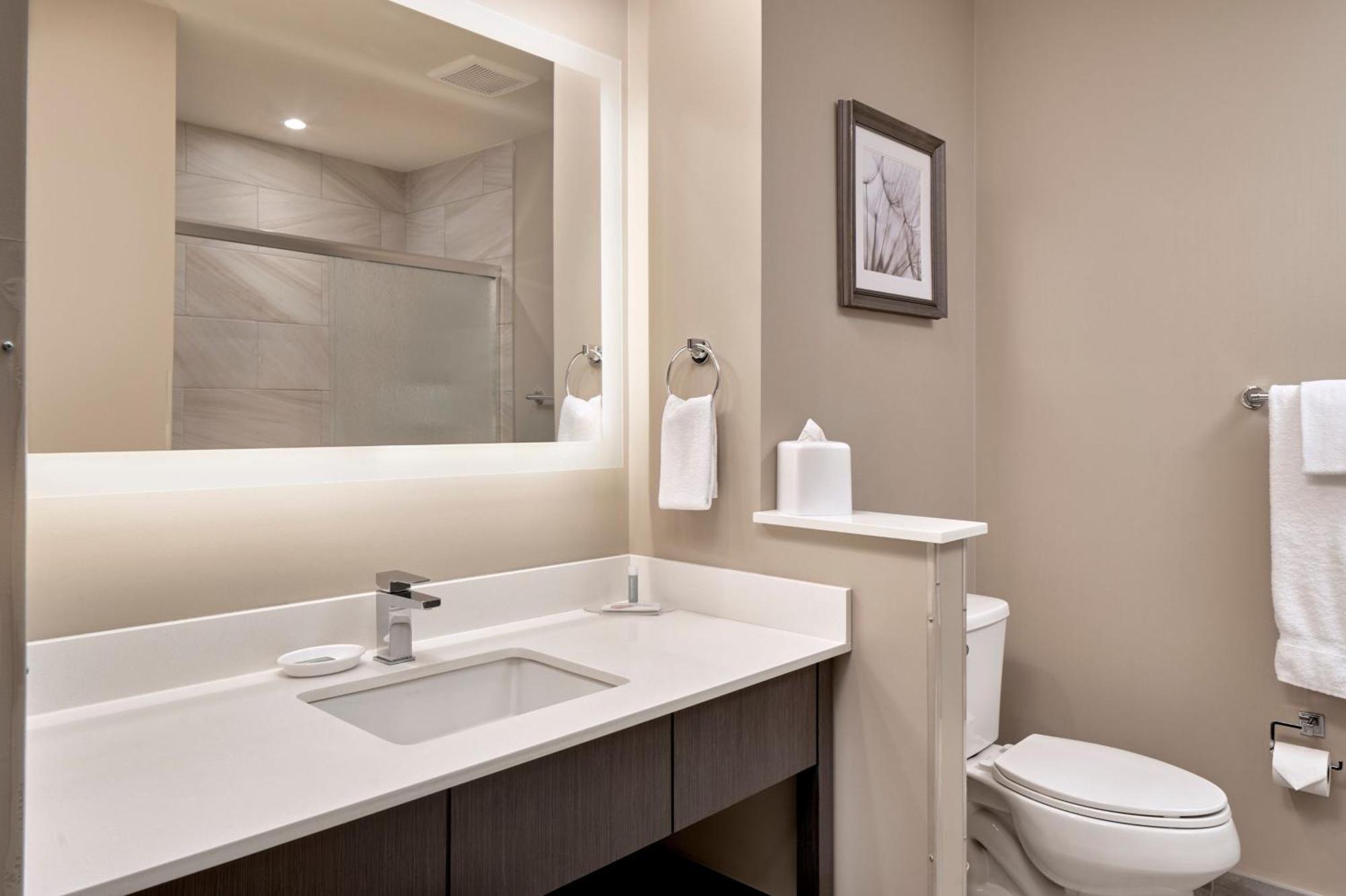 Fairfield Inn & Suites By Marriott Airdrie Ngoại thất bức ảnh